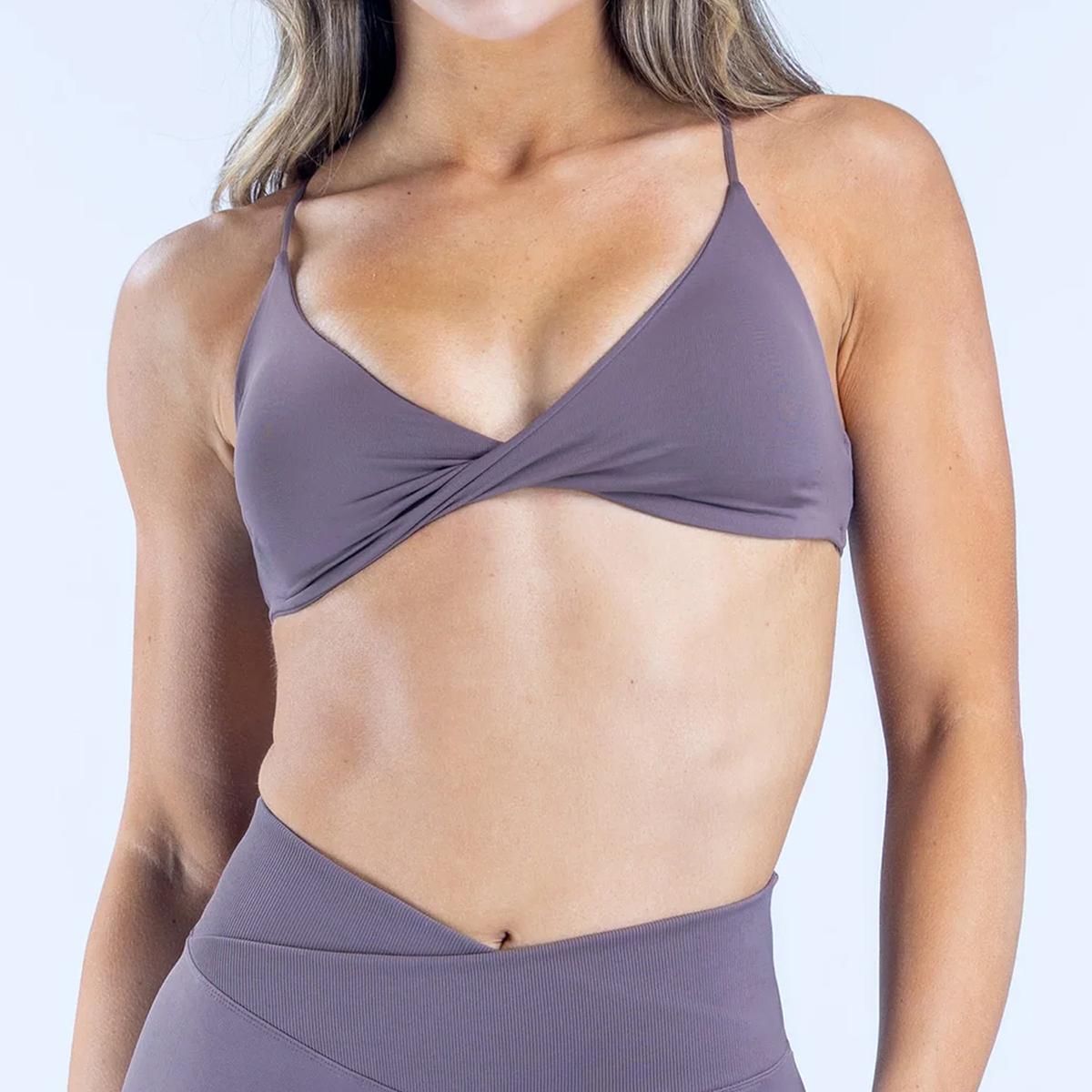 Vision Twist Front Sports Bra  - đánh giá và giá Push Up Bra Padded